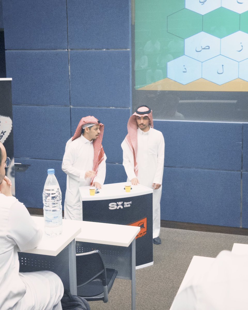 أنهينا ثاني أيام بطولة “حروف مع أبو ناصر”!
جولتين من التحدي والإبداع.
شكرًا لكل من حضر، ونشوفكم في الجولات الجاية بمستوى أقوى وحماس أكثر.