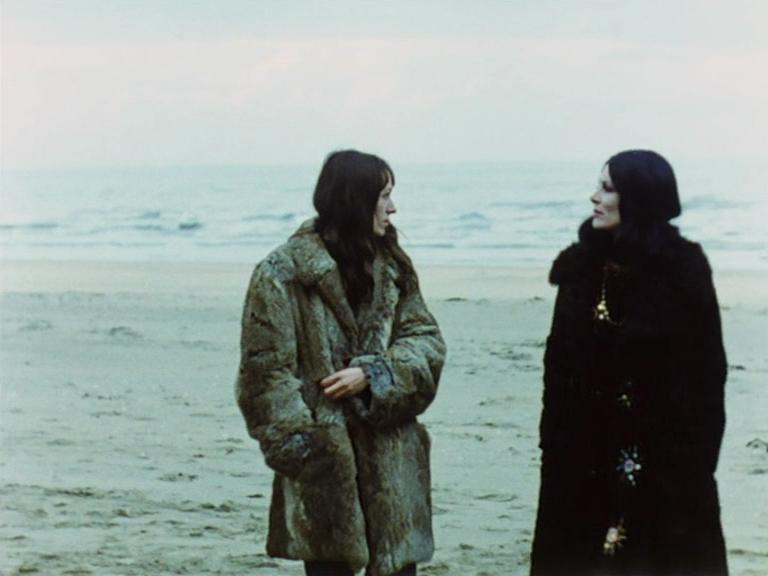 prostatajogos's tweet image. 4 filmes da Marguerite Duras

Destroy, She Said (1969)
drive.google.com/drive/folders/…

Woman of the Ganges (1974)
drive.google.com/drive/folders/…

Her Venetian Name in Deserted Calcutta (1976)
drive.google.com/drive/folders/…

Entire Days in the Trees (1977)
drive.google.com/drive/folders/…