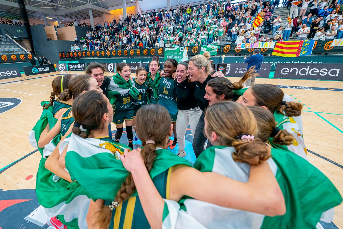 Segundo TÍTULO consecutivo de <a href="/FAB_Andaluza/">Federación Andaluza de Baloncesto</a> en categoría femenina del #PlanetaMini2025 🚀

🥇 Andalucía
🥈 C. Valenciana
🥉 C. Madrid

#SomosEquipo