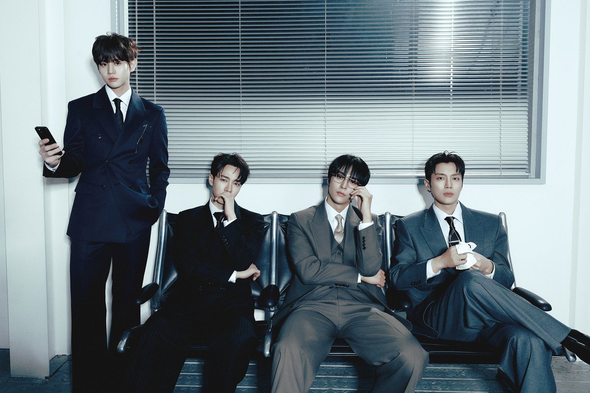 HIGHLIGHT THE 6th MINI ALBUM [From Real to Surreal] CONCEPT PHOTO #1 - Real A ver.
2025. 04. 28. 18:00

⛓️ aroundusent.com

#From_Real_to_Surreal
#하이라이트 #HIGHLIGHT
#비스트 #BEAST
#윤두준 #YOONDUJUN
#양요섭 #YANGYOSEOP
#이기광 #LEEGIKWANG
#손동운 #SONDONGWOON