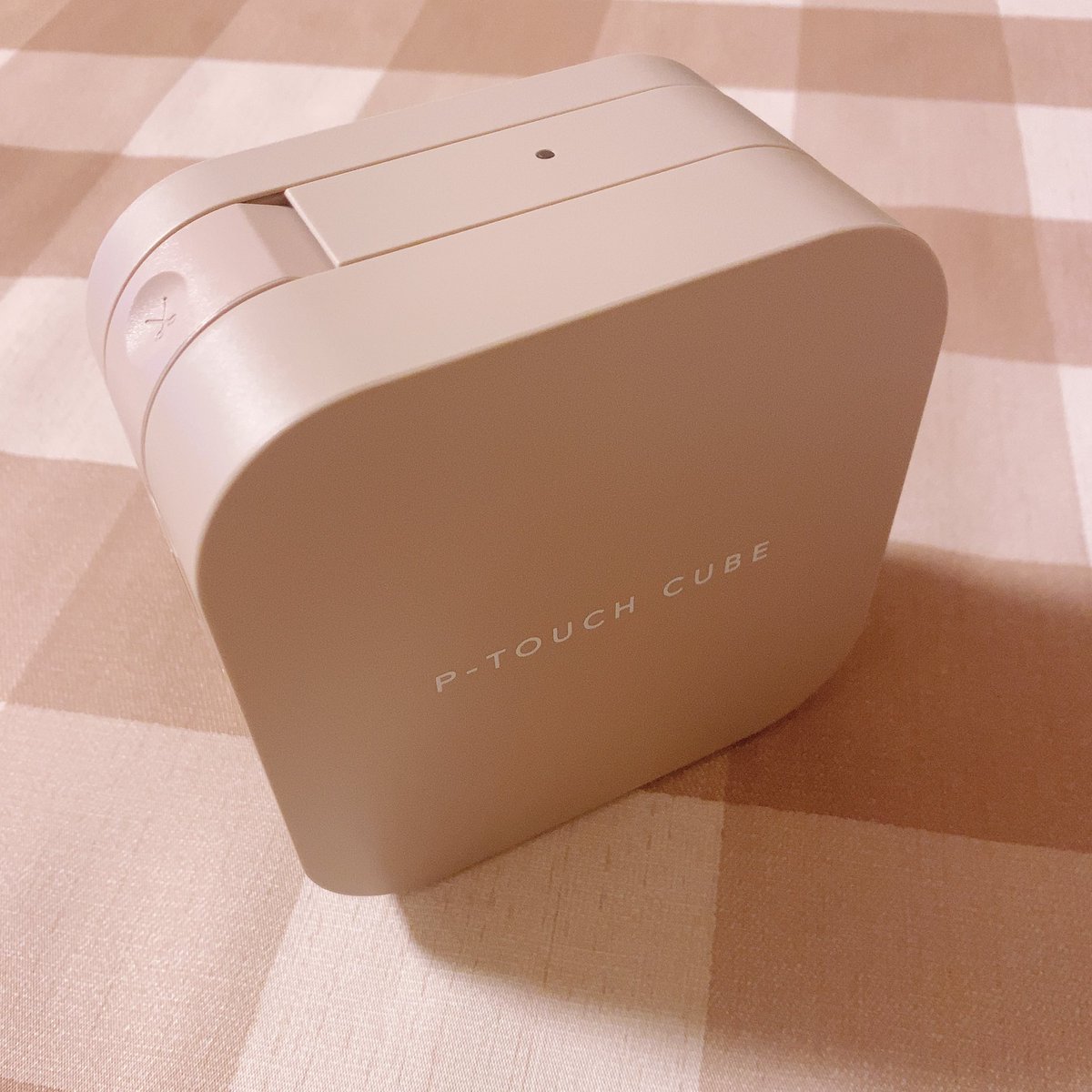 ピータッチキューブのラテカラー可愛くて欲しかったんだ〜
書類整理やピアプロリンク刷るのに役立てたい！