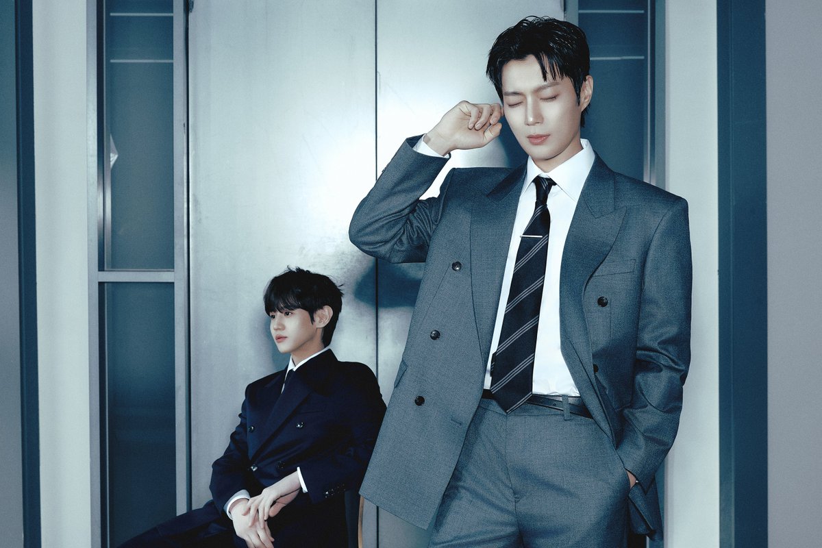 Highlight_AUent's tweet image. HIGHLIGHT THE 6th MINI ALBUM [From Real to Surreal] CONCEPT PHOTO #1 - Real A ver.
2025. 04. 28. 18:00

⛓️ aroundusent.com

#From_Real_to_Surreal
#하이라이트 #HIGHLIGHT
#비스트 #BEAST
#윤두준 #YOONDUJUN
#양요섭 #YANGYOSEOP
#이기광 #LEEGIKWANG
#손동운 #SONDONGWOON