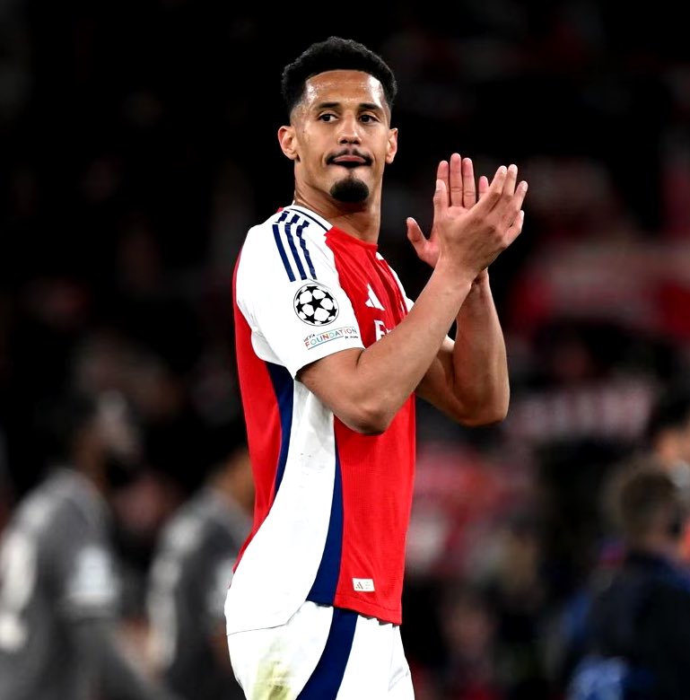 afcstuff's tweet photo. 🚨 Real Madrid are long-term admirers of William Saliba. An imminent move, such as in this summer’s transfer window, remains unlikely, however. Arsenal are aware of Madrid’s interest, but remain confident they will be able to reach an agreement with Saliba on a new contract.

If Real Madrid are to land him, as with Kylian Mbappe before at PSG, they will hope Arsenal are unable to extend Saliba’s contract, enabling them to ensnare him for a lower fee next summer or for nothing in 2027. [@gunnerblog]