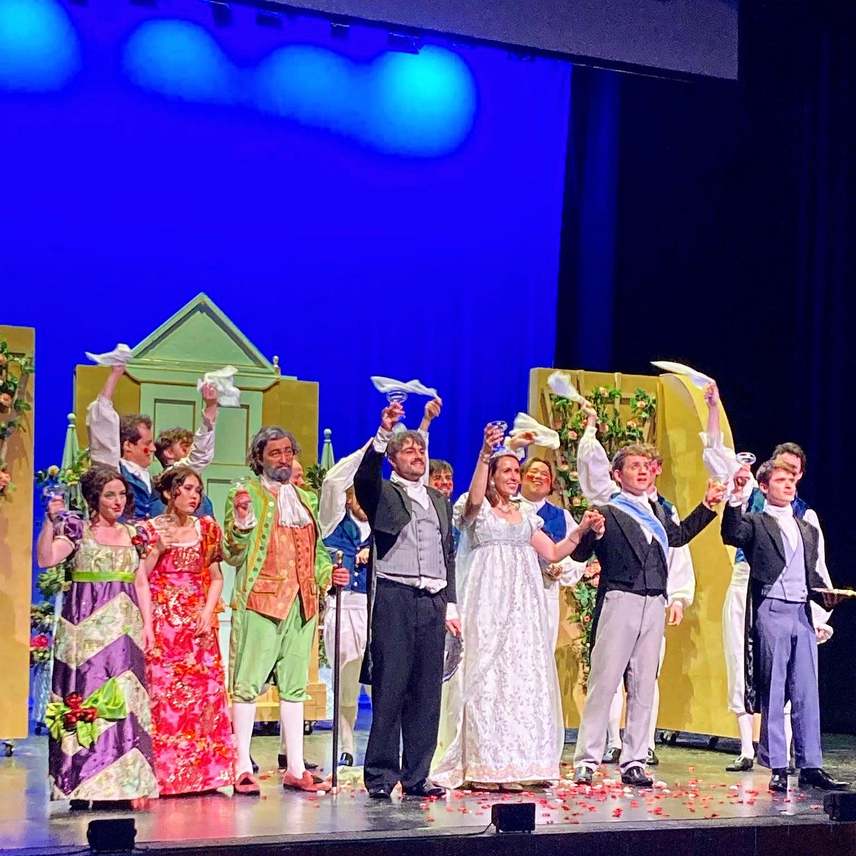 Hurn Court Opera (@hurncourtopera) on Twitter photo π Congratulations on a superb opening night to our cast and crew! Beautiful singing and so much hilarity!
β¨ Thank you <a href="/TRwinchester/">Theatre Royal Winchester</a> for having us.
β¨ Catch us tonight (16th April) at The Coade Hall in Blandford Forum.
Get your tickets here: ticketsource.co.uk/hurn-court-opeβ¦ π Congratulations on a superb opening night to our cast and crew! Beautiful singing and so much hilarity!
β¨ Thank you <a href="/TRwinchester/">Theatre Royal Winchester</a> for having us.
β¨ Catch us tonight (16th April) at The Coade Hall in Blandford Forum.
Get your tickets here: ticketsource.co.uk/hurn-court-opeβ¦