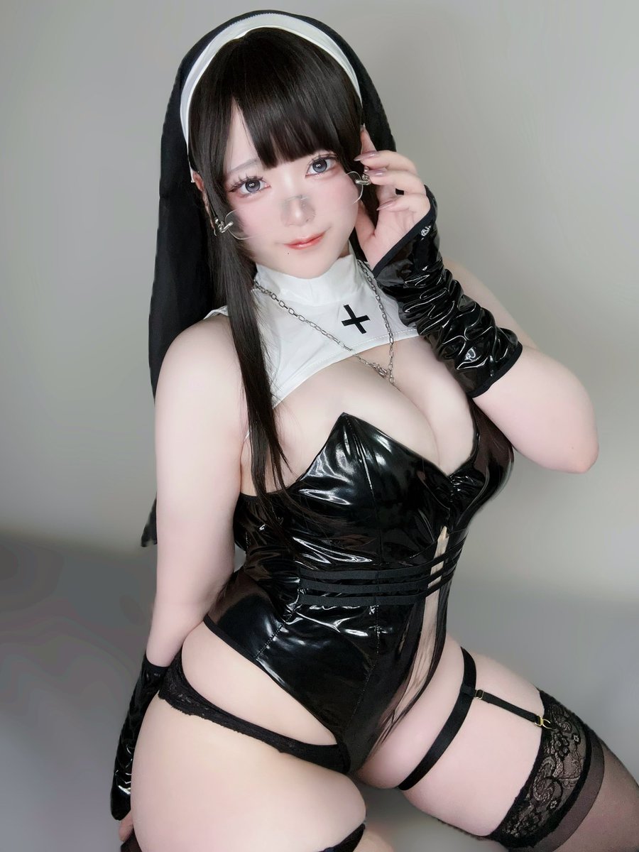 色々でっかいシスターさんは好きですか？🕯