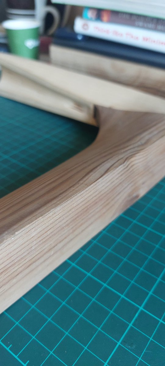 PoojariSohan's tweet image. My first ever wood work. So satisfying to see it. I was lucky to find right grain match.
#woodworking #formdesign #design