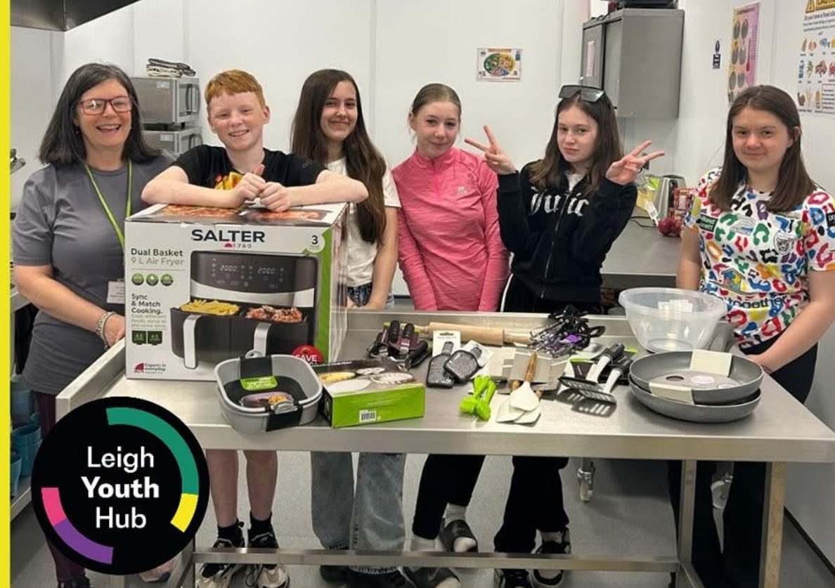 Leigh Past Players are proud to support Leigh Youth Hub <a href="/lsvstadium/">Leigh Sports Village</a> - we have provided them with kitchen essentials. <a href="/WiganCouncil/">Wigan Council</a>