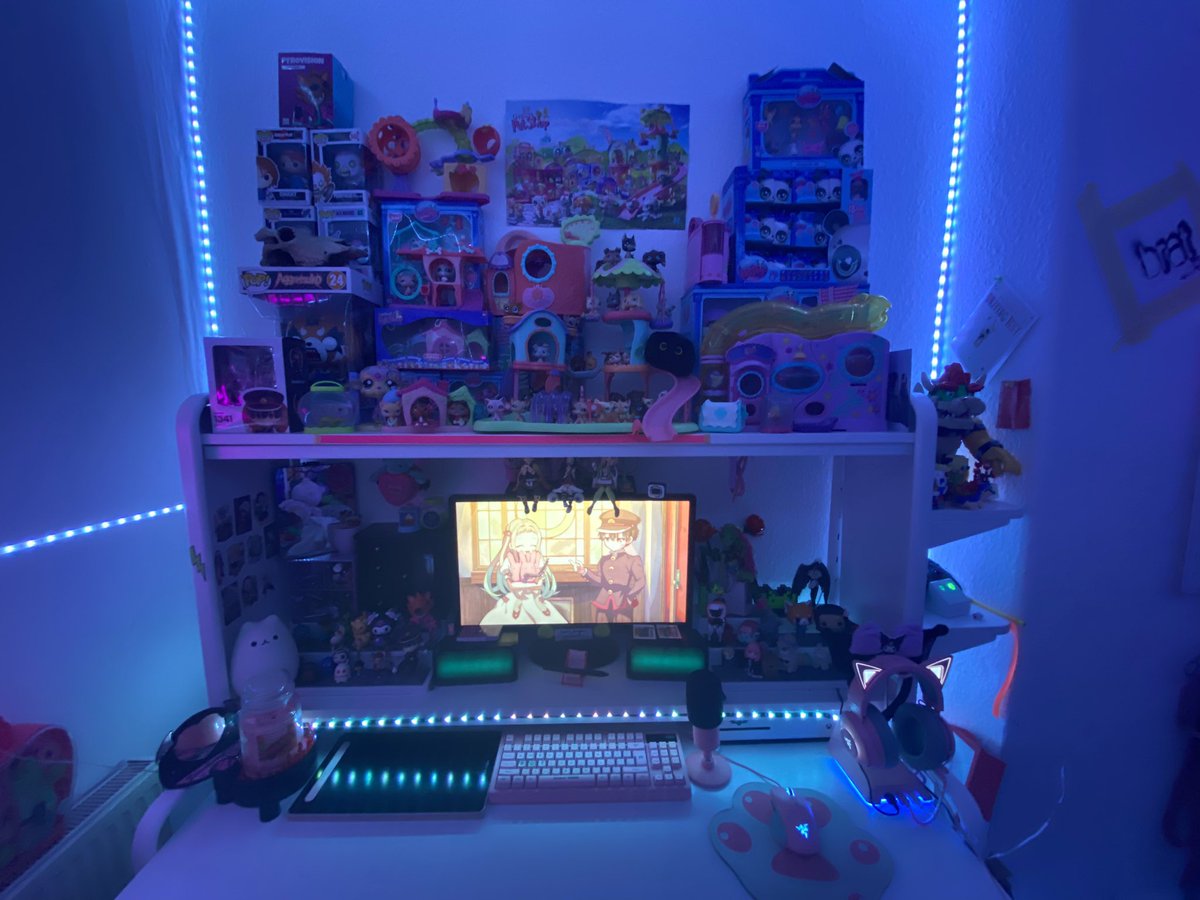 I got these super pretty dolls and wanted to yap about it!! Look at how swag they are!! #dolltwt #lpstwt 
And I rearranged my lps houses n stuff n I’m really proud of how it’s looking >:33