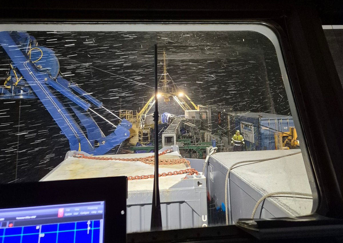 Joulupäivänä vaurioituneen EstLink 2 -yhteyden varsinaiset korjaustyöt päästään aloittamaan toukokuussa. Korjaustöiden arvioidaan kestävän kaksi kuukautta ja yhteyden palaavan takaisin kaupalliseen käyttöön 15.7. 
Lue lisää: fingrid.fi/ajankohtaista/…