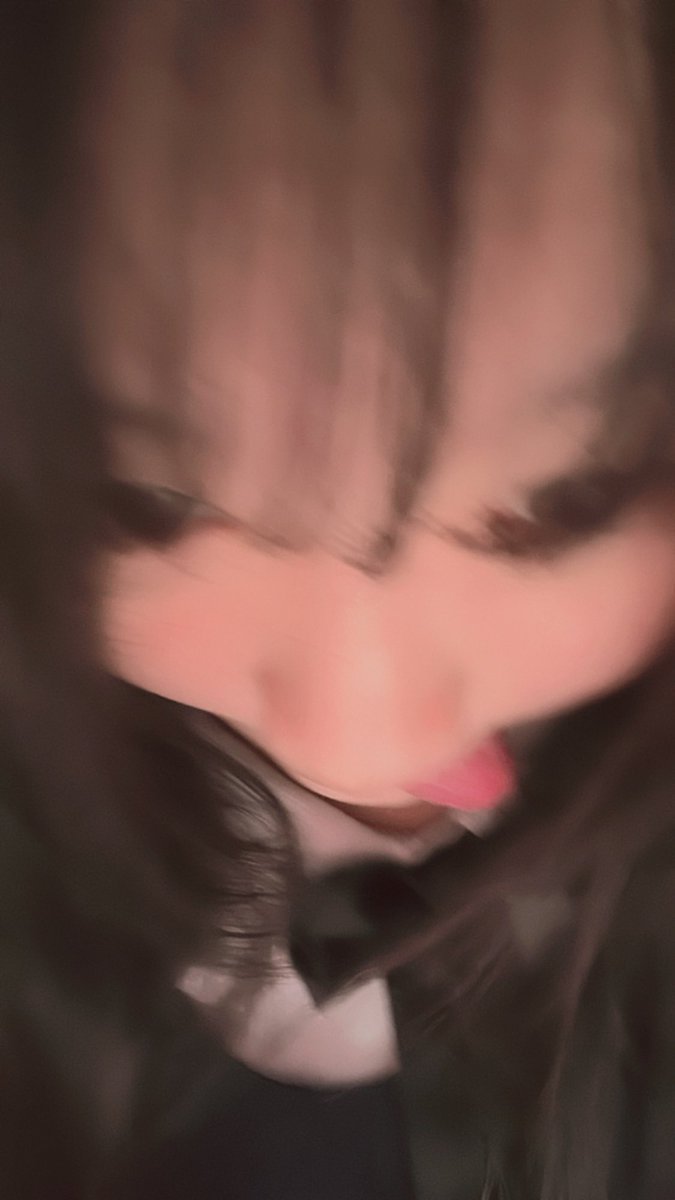 xin5520's tweet photo. 看看舌头 https://t.co/7c44akQ8bz
