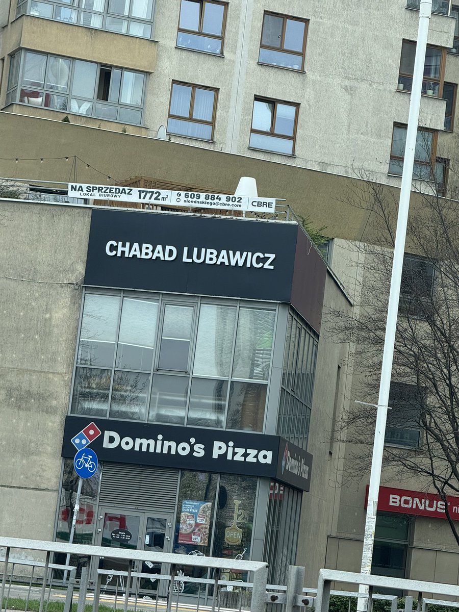 Tyle lat jeżdżę po Warszawie i dopiero zauważyłem gdzie się mieści rząd.