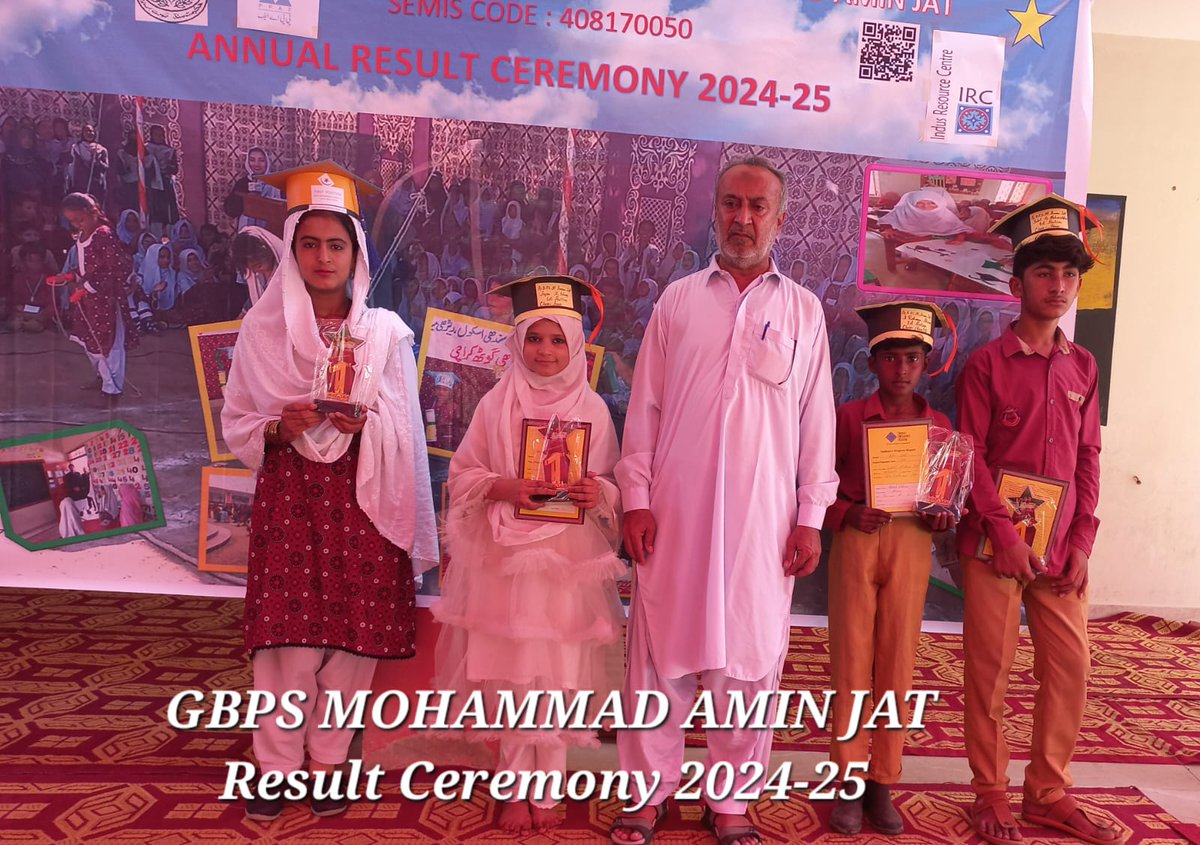 PffYouth's tweet photo. Congratulations to all the students who have completed their academic year!
A big round of applause also goes to their teachers and parents for their constant support and tireless efforts in shaping the bright futures of these brilliant students from Rehri Goth, Karachi. https://t.co/ldW5e0XsTr