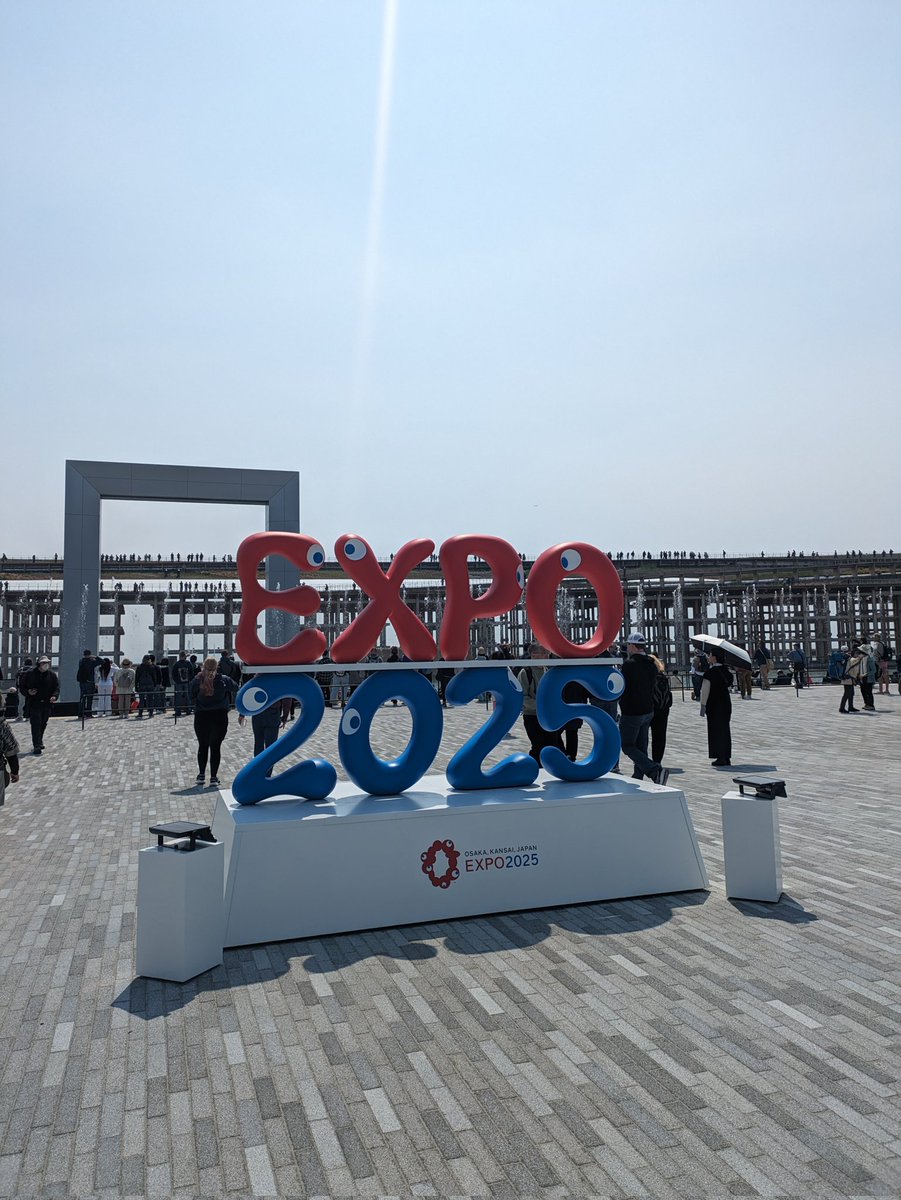 【朗報】大阪万博2回目！晴れ、9時台の地下鉄車内4割。夢洲駅から入場までに30分電波ありWi-Fiはないトイレ10分、飯食えるパビリオンはうまくとればいくつか◎会場はショーにダンスにDJ、ありがとう！案内の人いっぱいおるしミャクミャク本物もおった最高！17時台電車は8割、初日と別世界感動はよ行き