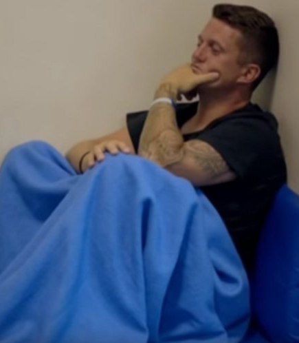 ADMIN POST. 

As Tommy Robinson enters his 170th day in solitary confinement, he's just received the news he will remain there until at least July.

Meanwhile, jihadis like Abedi, who helped murder 22 innocent people at a concert, is free to roam prison, last week committing his