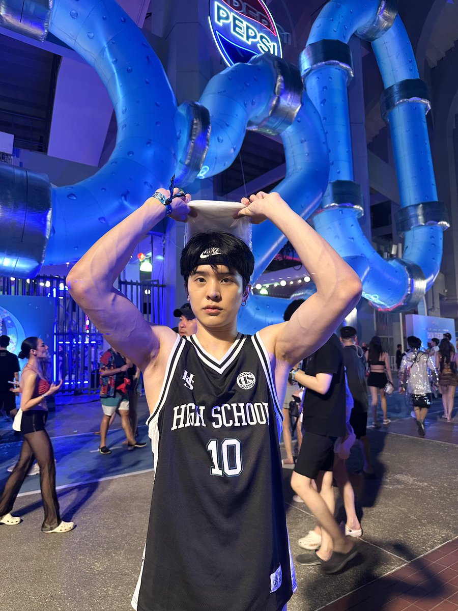 S2O Day 1 🥶
#S2Osongkranmusicfestival2025