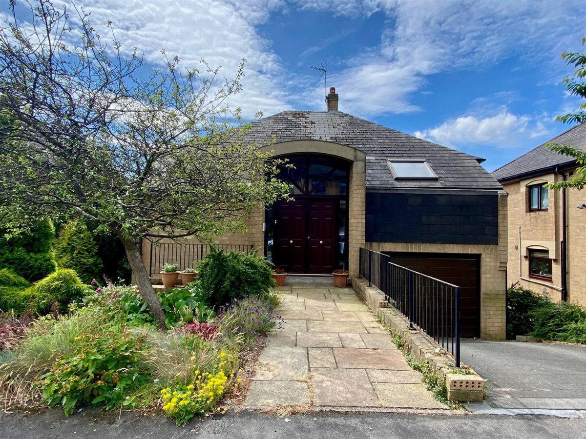 Bramleys tweet media