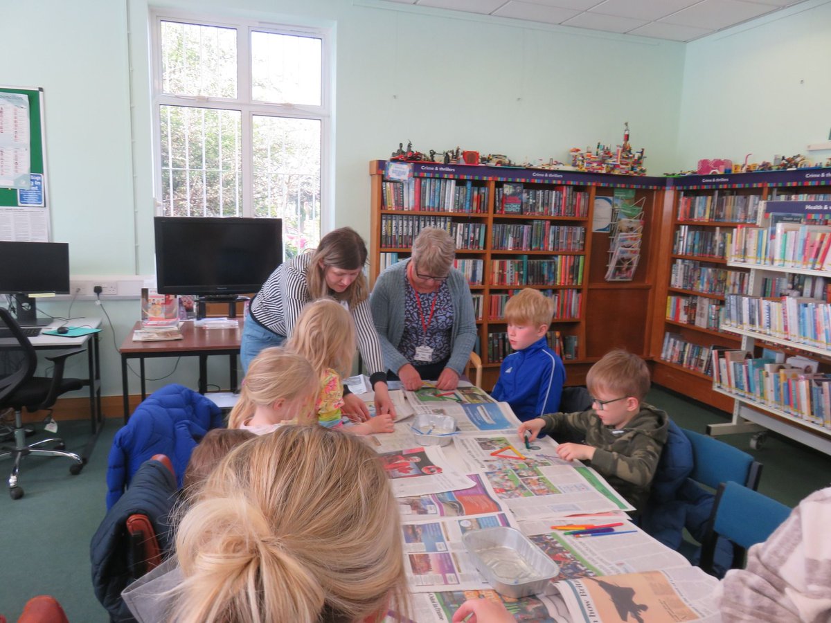 TCL_Surrey's tweet image. Look at these colourful Easter windchimes made at our craft workshop!🎨 ✨ 

Kids &amp;amp; families had a blast creating together at the library 🐣 

What craft should we do next? Let us know! 💬 

#EasterCrafts #SurreyCrafts @SurreyLibraries