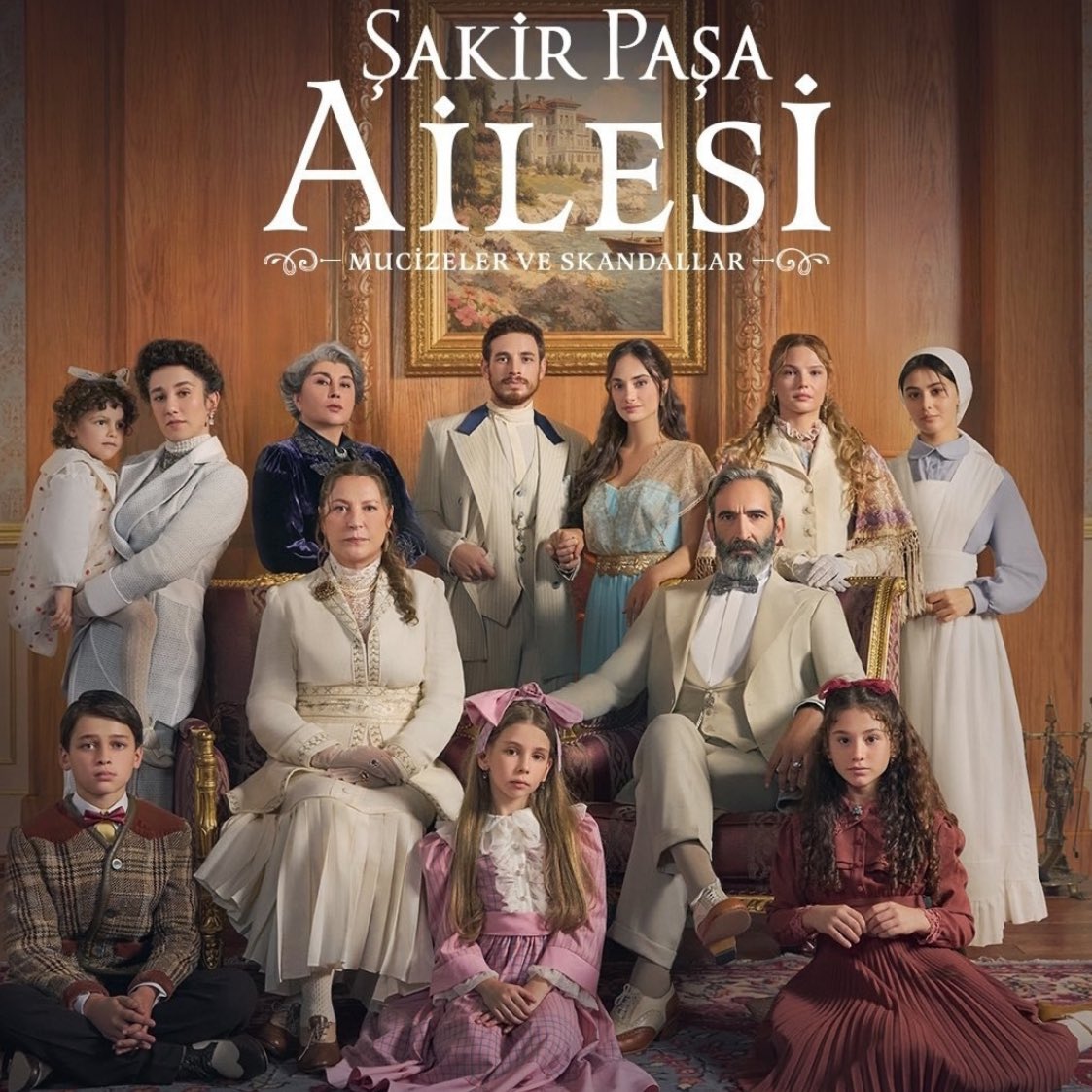 Şakir Paşa Ailesi dizisinin setinde tekrar yangın çıktı.

Dizinin yapım amiri çıkan dumandan etkilenmesi sonucu geçirdiği kalp krizi sonrası hayatını kaybetti.