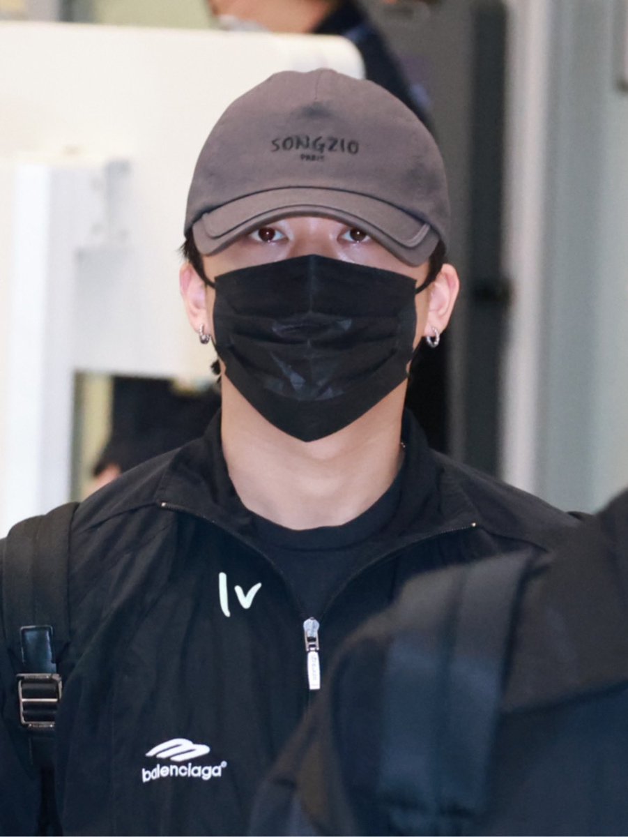 cblv0811's tweet photo. 250416 ICN 

#창빈 #서창빈 #changbin
#straykids #스트레이키즈 https://t.co/rFRZbHL2uf