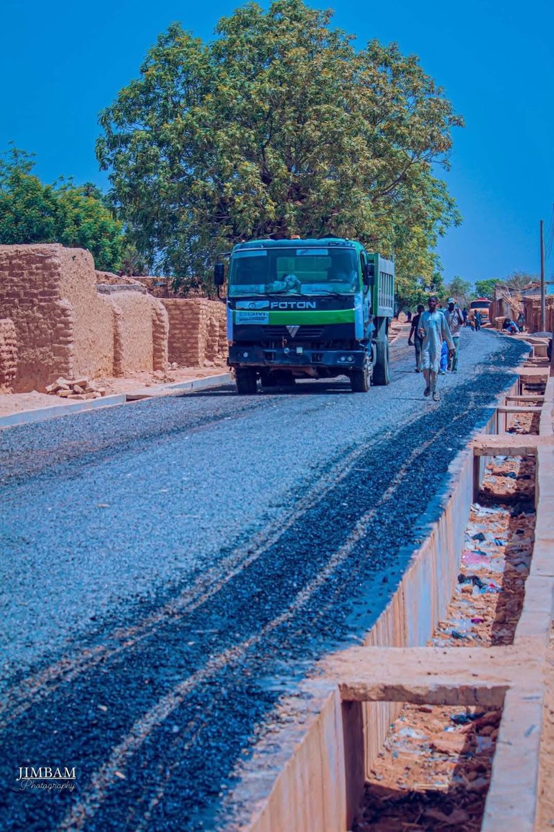 ibrahimado__'s tweet image. Rural Development: Ongoing construction of 2km road from Kwanar Gammawa to Gammawa town in Gezawa Local Government Area. 

#AbbaIsWorking