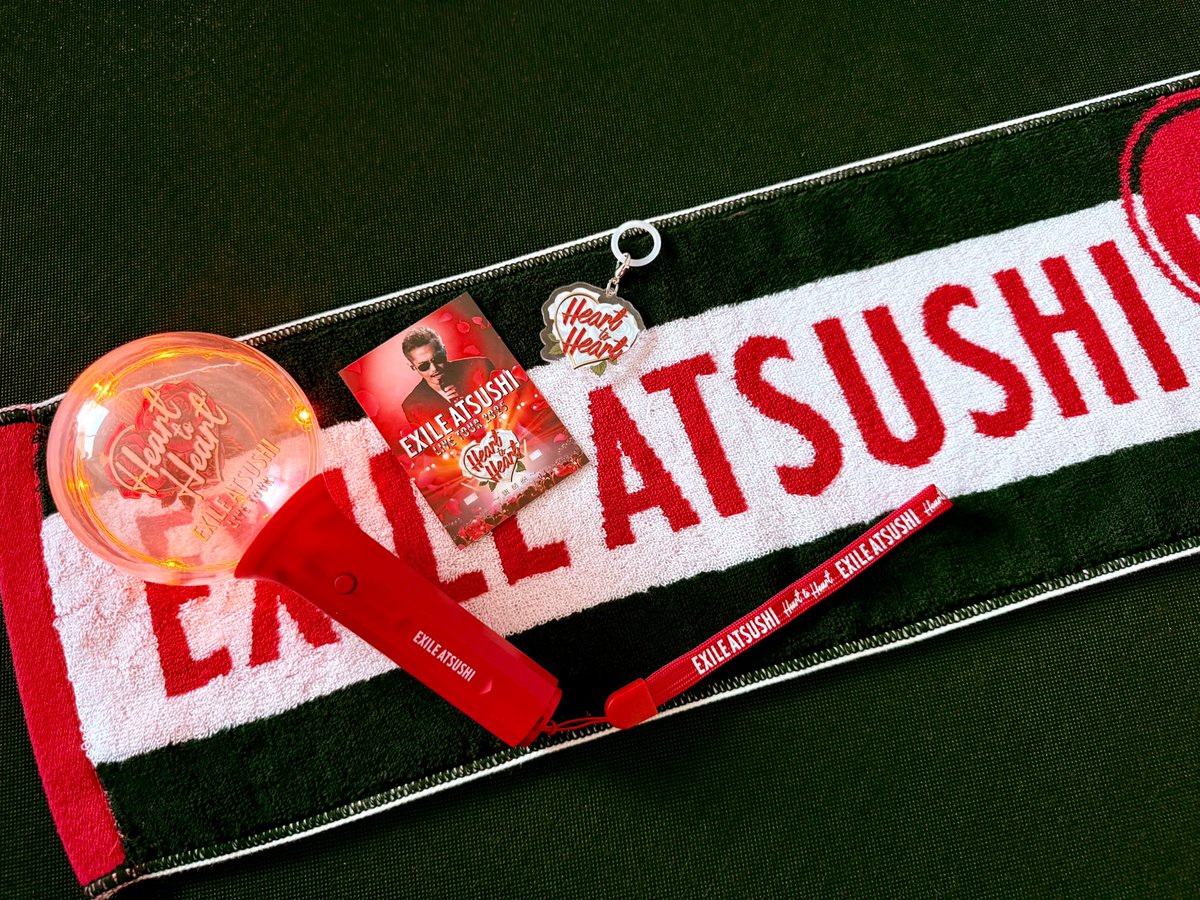 HaLBooSKE's tweet photo. (2025/04/13)
EXILE ATSUSHI LIVE TOUR 2025
 ″Heart to Heart″ 〜復活祭〜
#さいたまスーパーアリーナ
感無量！おかえりなさい！！
たくさんのLoveと温かいHeartに包まれたHappyワールドだったなぁ♡
初代CORORもうれしすぎて最高な時間でした☆
ATSUSHI1000%ありがとう♡
#EXILE_ATSUSHI #COROR https://t.co/mzB8zSLt0c