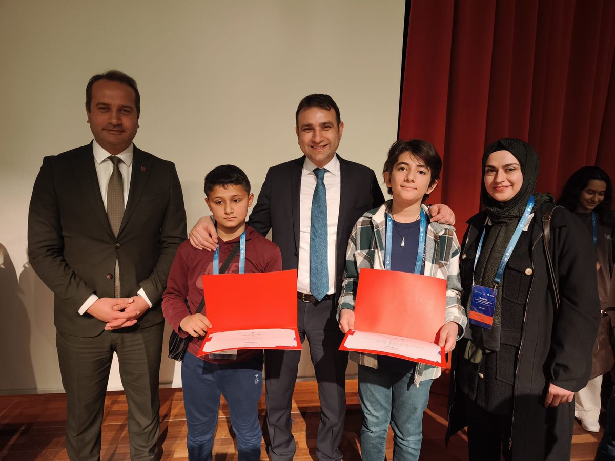 19. TÜBİTAK ORTAOKUL ÖĞRENCİLERİ ARAŞTIRMA PROJELERİ FİNALİNDE KOVANCILAR BİLİM VE SANAT MERKEZİ MÜDÜRLÜĞÜMÜZ BÖLGEDE 3. OLDU.
Kurum Müdürümüzü öğretmenlerimizi ve öğrencilerimizi  tebrik eder, başarılarının devamını dileriz...