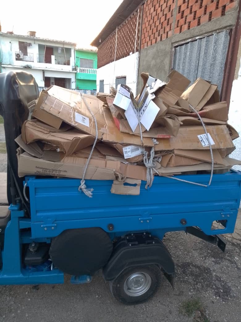 🚨¡Guerra abierta contra el cartón tirado en las calles!🚨

♻️La #ermpss establece estrategia de trabajo para recuperar el cartón que generan los nuevos actores económicos y que en muchas ocasiones termina en la basura y afectando la higiene de la ciudad.

🌟#RecuperamosValores