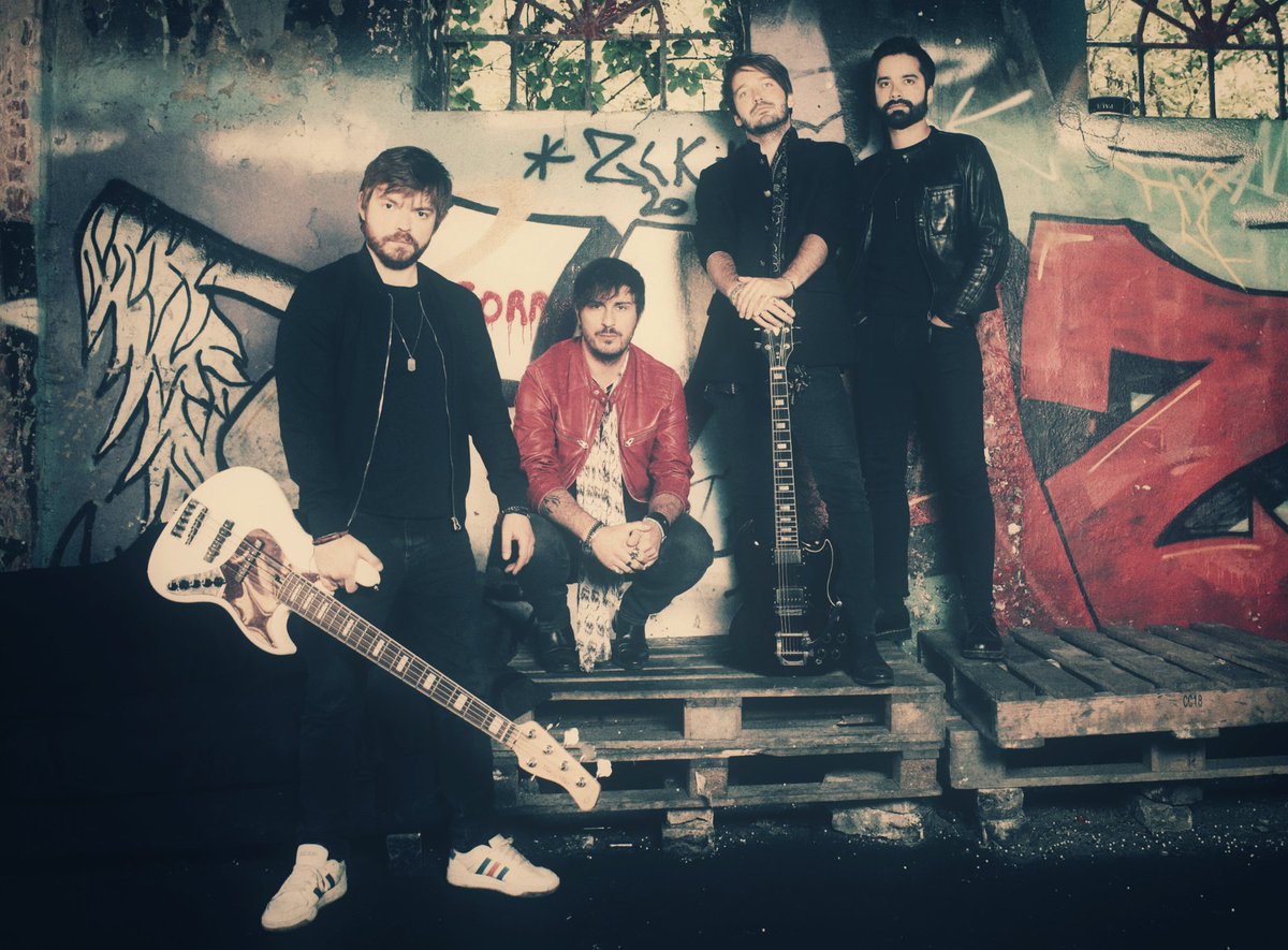 REAVENMUSIC's tweet photo. 📸🤘New photoshoots are coming soon🤘📸

🔥Reavolution is underway🔥

📷 @new_photos_rushs 

#photography #urbex #streetart #reavolution #rock #reaven #reavenmusic #comingsoo' #live #life #love https://t.co/ZNbC1drALn