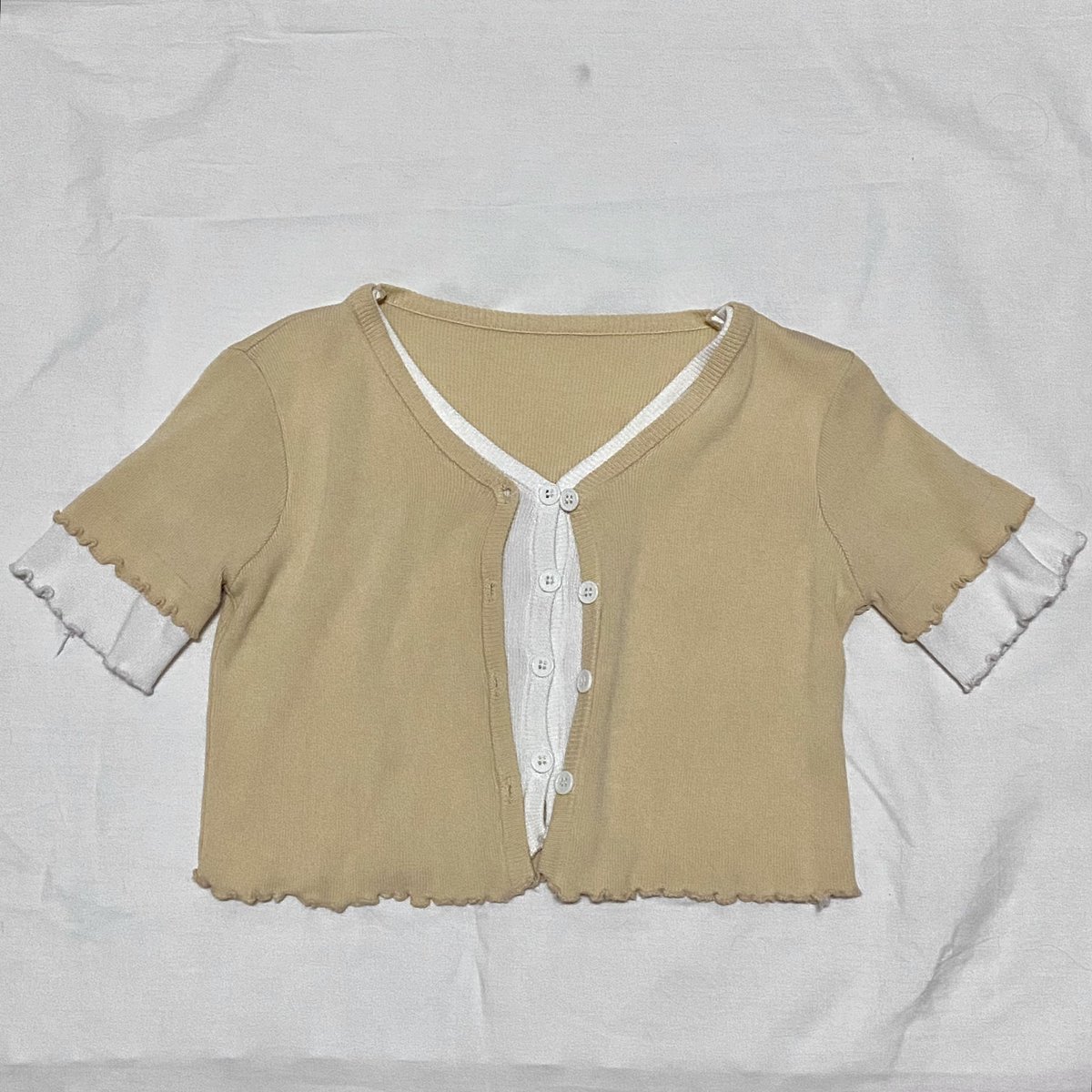 bbapnt's tweet photo. เสื้อครอป2ชั้น สีเนื้อ ผ้านุ่ม 10.-
👚อก 34-40 ยาว 14

#เสื้อผ้ามือสอง #เสื้อผ้ามือ2 #เสื้อผ้าสไตล์เกาหลี #ส่งต่อเสื้อผ้า #ส่งต่อเสื้อผ้า #โล๊ะตู้ #โล๊ะตู้เสื้อผ้า #เสื้อผ้าสไตล์เกาหลี #เสื้อผ้าราคาถูก #เสื้อผ้าแฟชั่น #เสื้อครอป #ส่งต่อ #เสื้อผ้าเกาหลี #เสื้อไหมพรม https://t.co/zdRAVEEP8m