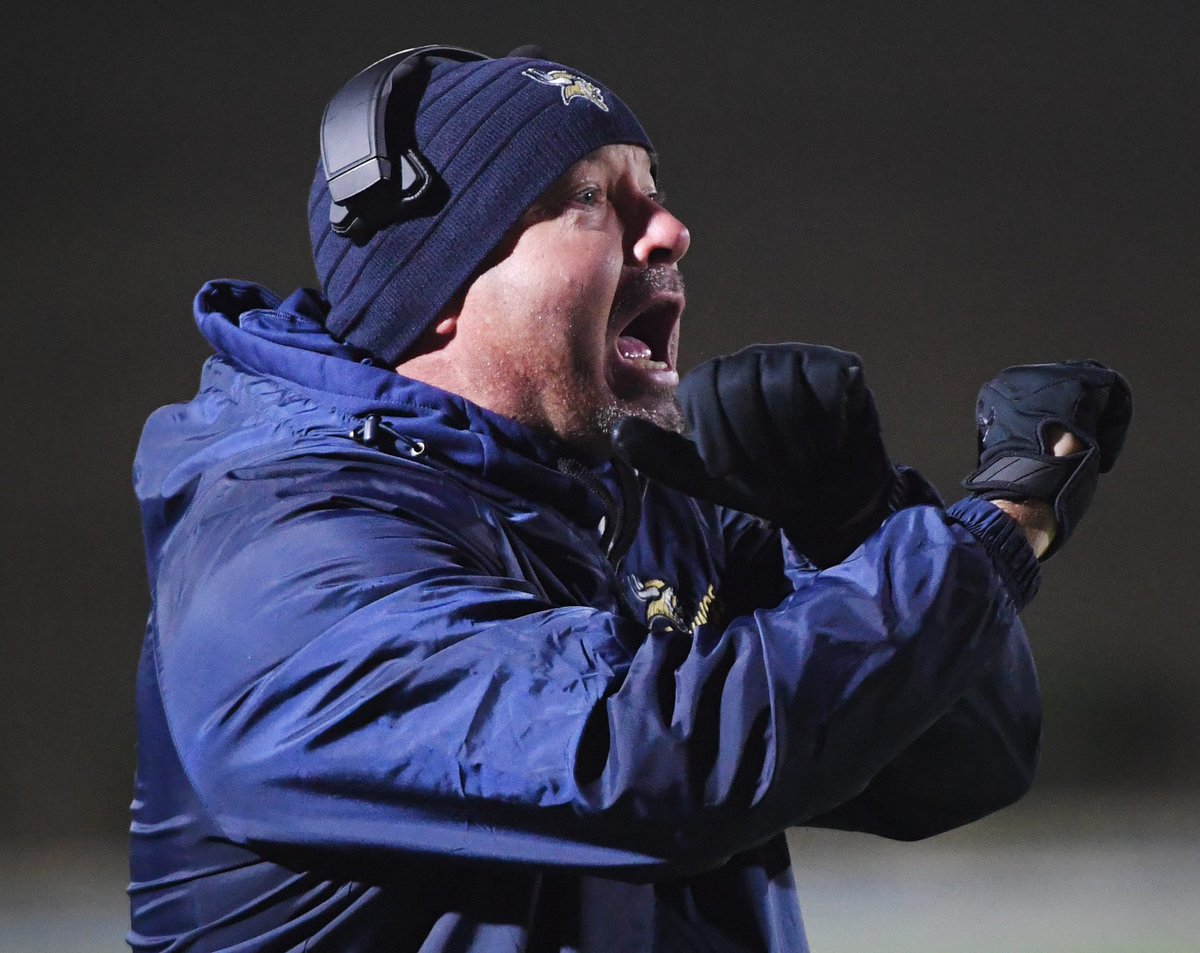 Cole Bryson (@thecolebryson) on Twitter photo In case you missed it, our conversation with <a href="/REFINEDFB/">Coach Mark Hodge</a> yesterday.👇
We talked SCHSL, eight quarter rule, NIL in high school, and more!
audacy.com/podcast/wire-2… In case you missed it, our conversation with <a href="/REFINEDFB/">Coach Mark Hodge</a> yesterday.👇
We talked SCHSL, eight quarter rule, NIL in high school, and more!
audacy.com/podcast/wire-2…