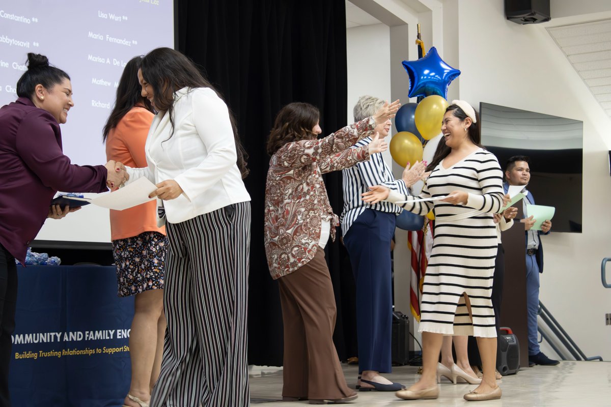 PBVUSD's tweet image. Congratulations to the P-BV graduates of the Parent Institute of Quality Education (PIQE) Family Engagement Program!
This dedicated and inspiring group of parents and guardians have demonstrated the true power of family involvement in education.