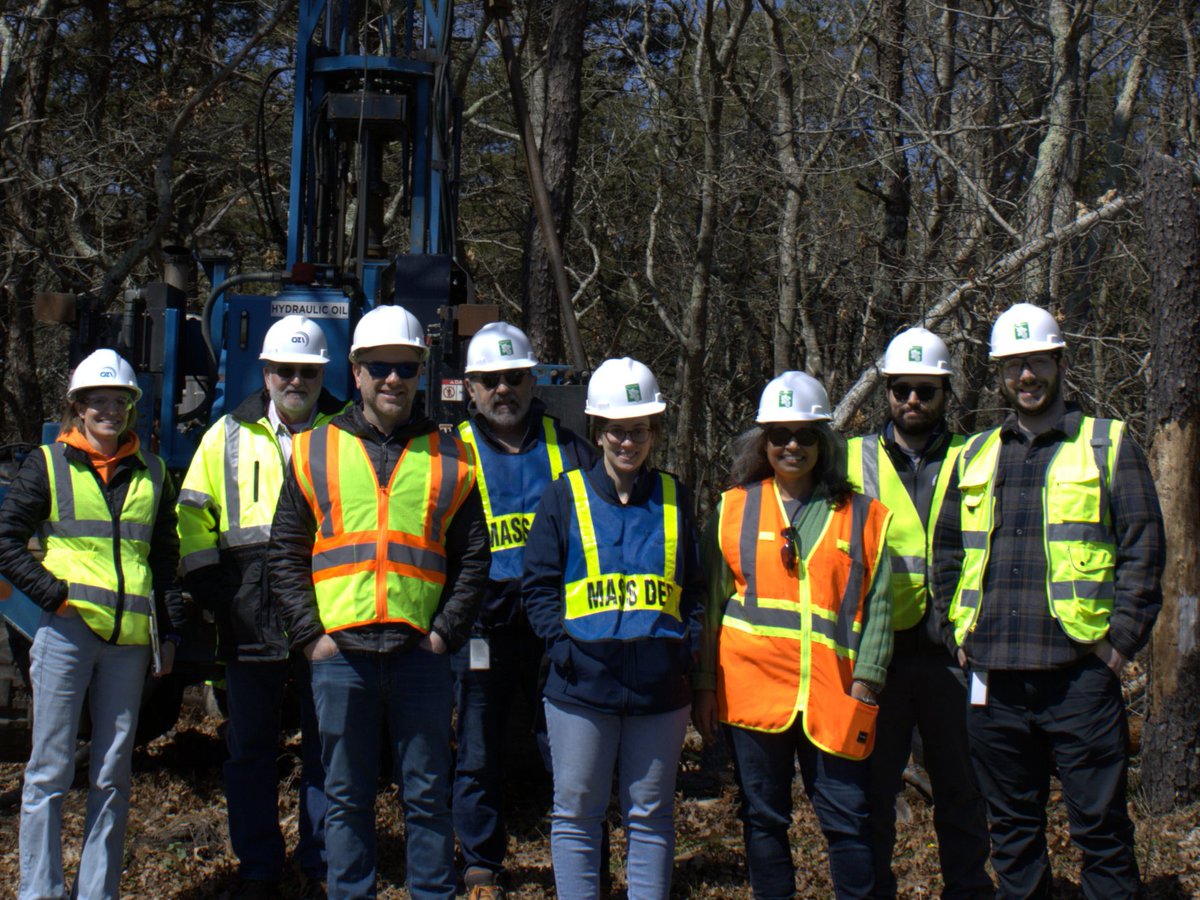 On site in Barnstable: County staff, MassDEP &amp; GZA continue PFAS investigation at the Former Fire Training Site. Drilling &amp; monitoring underway to guide future remediation.
🔗 loom.ly/P7aDIBU
#BarnstableCounty #PFAS #EnvironmentalHealth #CapeCod