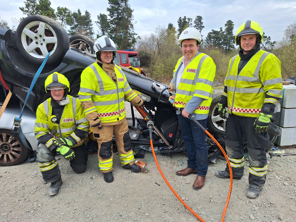 This month, we ran two Transportation Incidents courses at Virginia Station, including the first QQI certified Transportation Incidents course delivered in Cavan. Cathaoirleach, Cllr TP O'Reilly dropped by to wish the firefighters well and get to grips with some of the RTC tools!