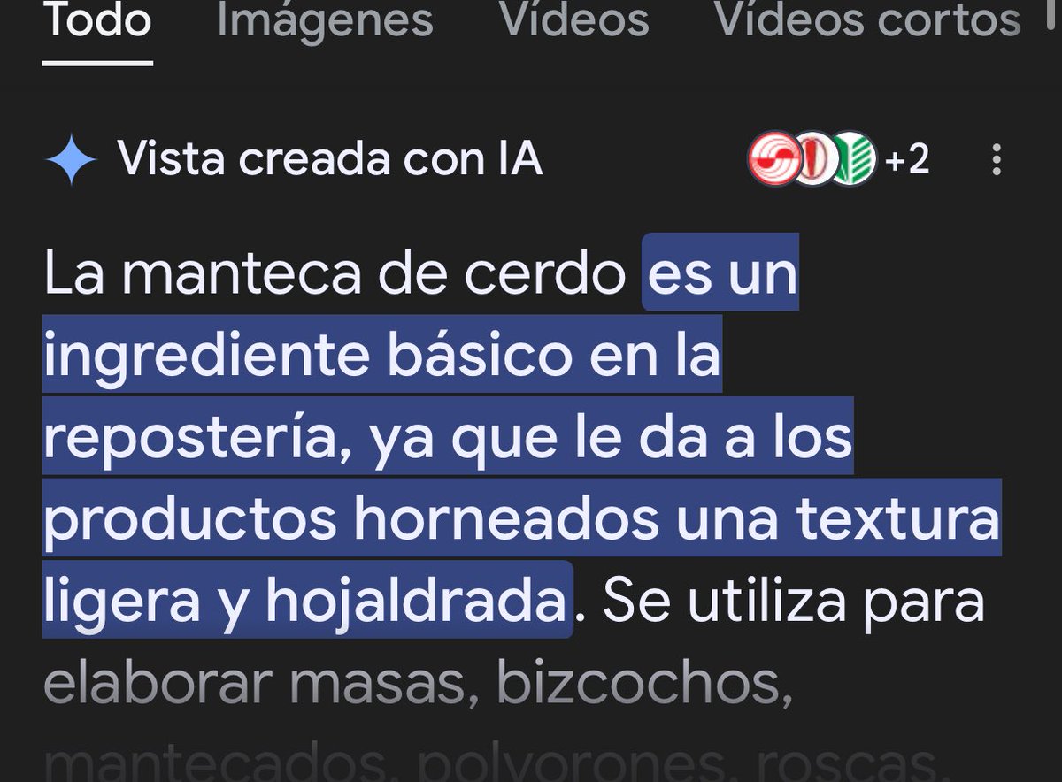 Durante años, como auxiliar de vuelo, hice la línea Malaga -Melilla. El 99% no comían jamón. Y al 100% de ellos les serví rica grasa de cerdo en la bollería. La devoraban. 
Y yo, EMBELESADA. 
Me lo pasé teta. Era como una sacerdotisa conversora al cristianismo. 
Era como la