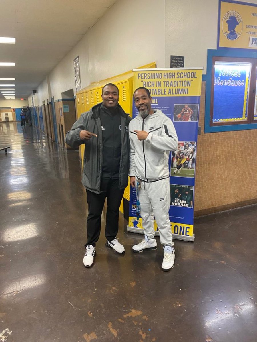 DetroitPer81238's tweet image. The question was asked, “would I get any look from colleges at PERSHING”? 🧐