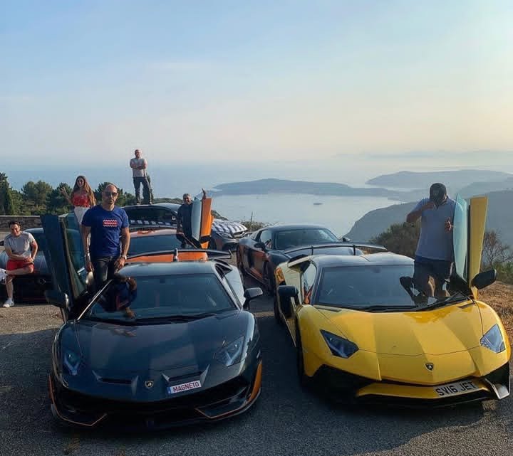 With <a href="/fernandoalo/">fernandoalo</a> oficial at @mclaren team paddock during #monzagp successful testing of @michelin PS4S tires Michelinpassionday.

A picture with group of billionaires friends. Lamborghini_club.