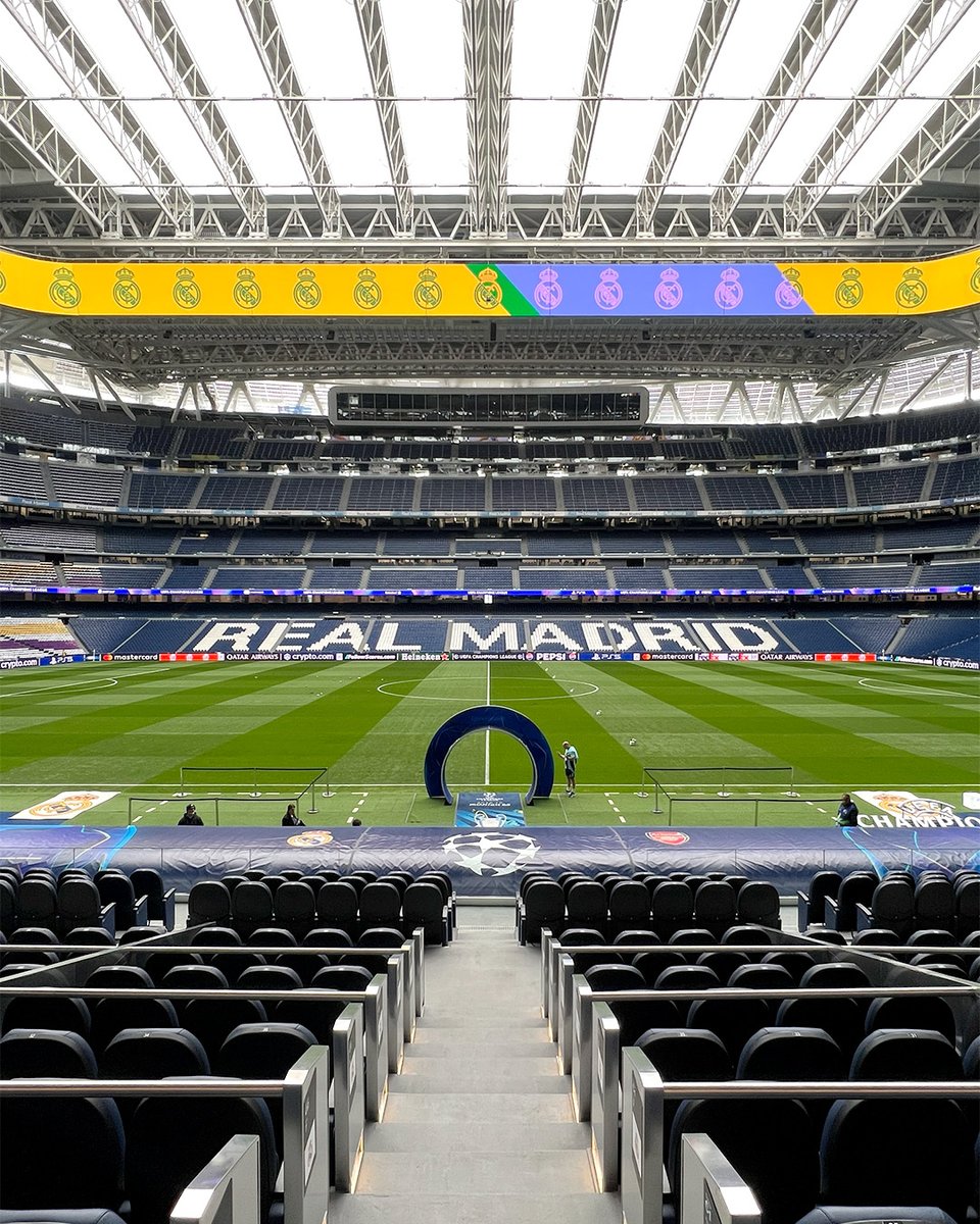 realmadriden's tweet photo. 🏟️ 𝐒𝐚𝐧𝐭𝐢𝐚𝐠𝐨 𝐁𝐞𝐫𝐧𝐚𝐛é𝐮 🏟️ https://t.co/wGgKE59V4A