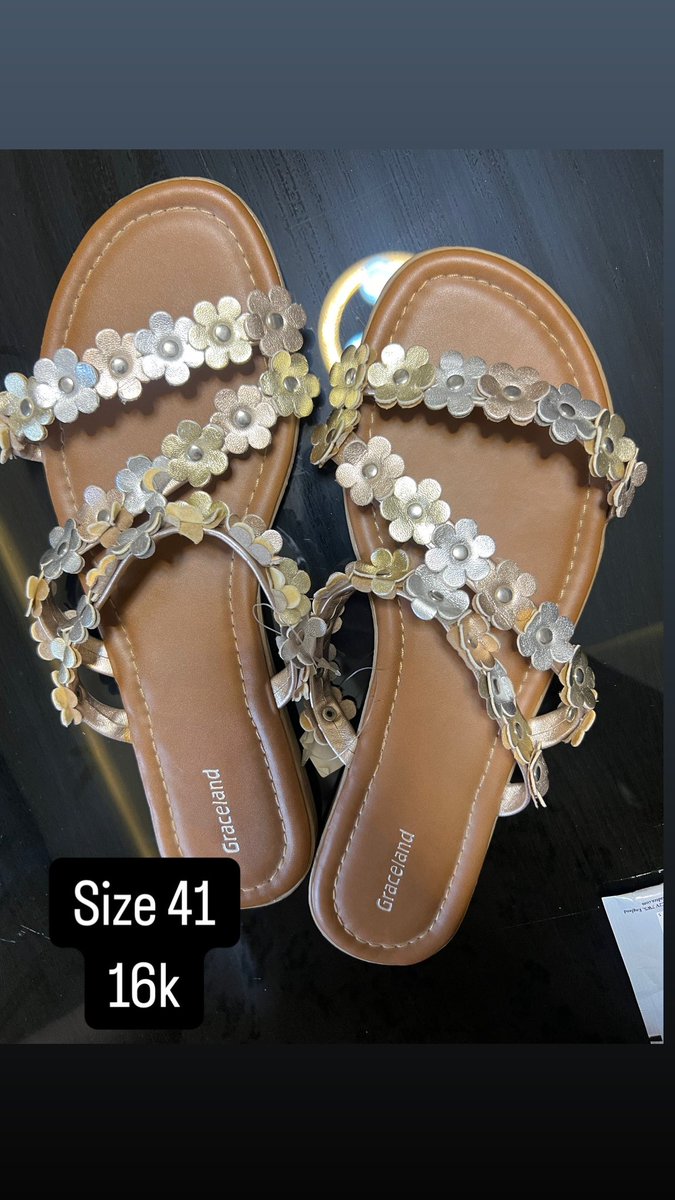 beesmunch's tweet photo. Hey guys! Check out our stunning selection of shoes offered at affordable prices! For details on available sizes and prices, please see below. Available in Kano and Abuja. Please RT https://t.co/qKoywifO22