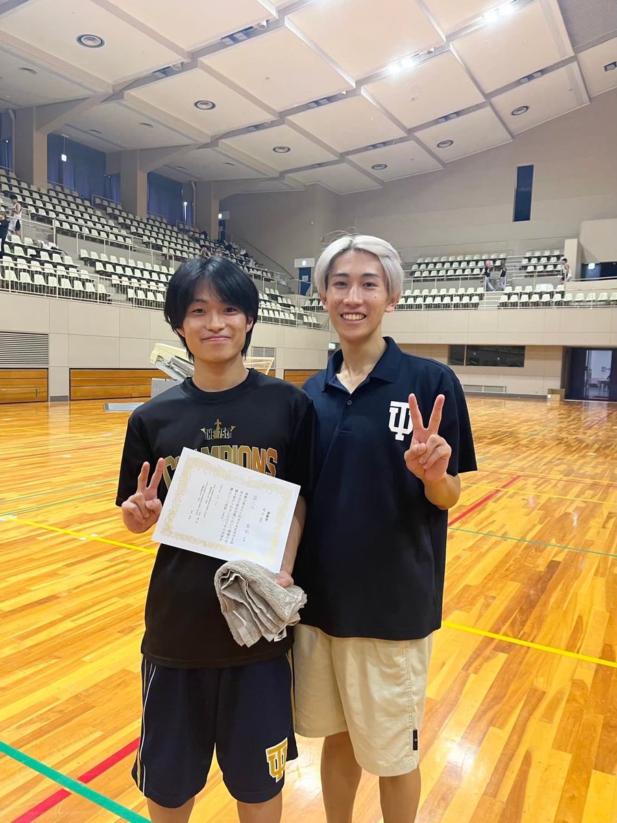 torimedbasket's tweet photo. 部員紹介⑬
新M5 マツダアズキ
背番号18
尼崎出身
無尽蔵のスタミナを持ちその体力とフットワークを活かしてボールマンにビタビタにつくディフェンスが強み。
名前からしても非常に可愛い存在であり、後輩からも弟にしたいとの呼び声が高い。成績も優秀で勉強のことは彼に聞くといい。 https://t.co/NHRb3E4kDT