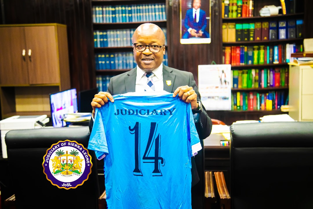 JudiciaryofSL's tweet photo. #Commemorating the 10th anniversary of the Legal Aid Board 🇸🇱, the Hon. Chief Justice Komba Kamanda has unveiled Judiciary’s football team jersey.
"Football brings unity, and this will also help to strengthen our bond and individual commitment as an institution," the CJ said. https://t.co/Iurj44aDIw