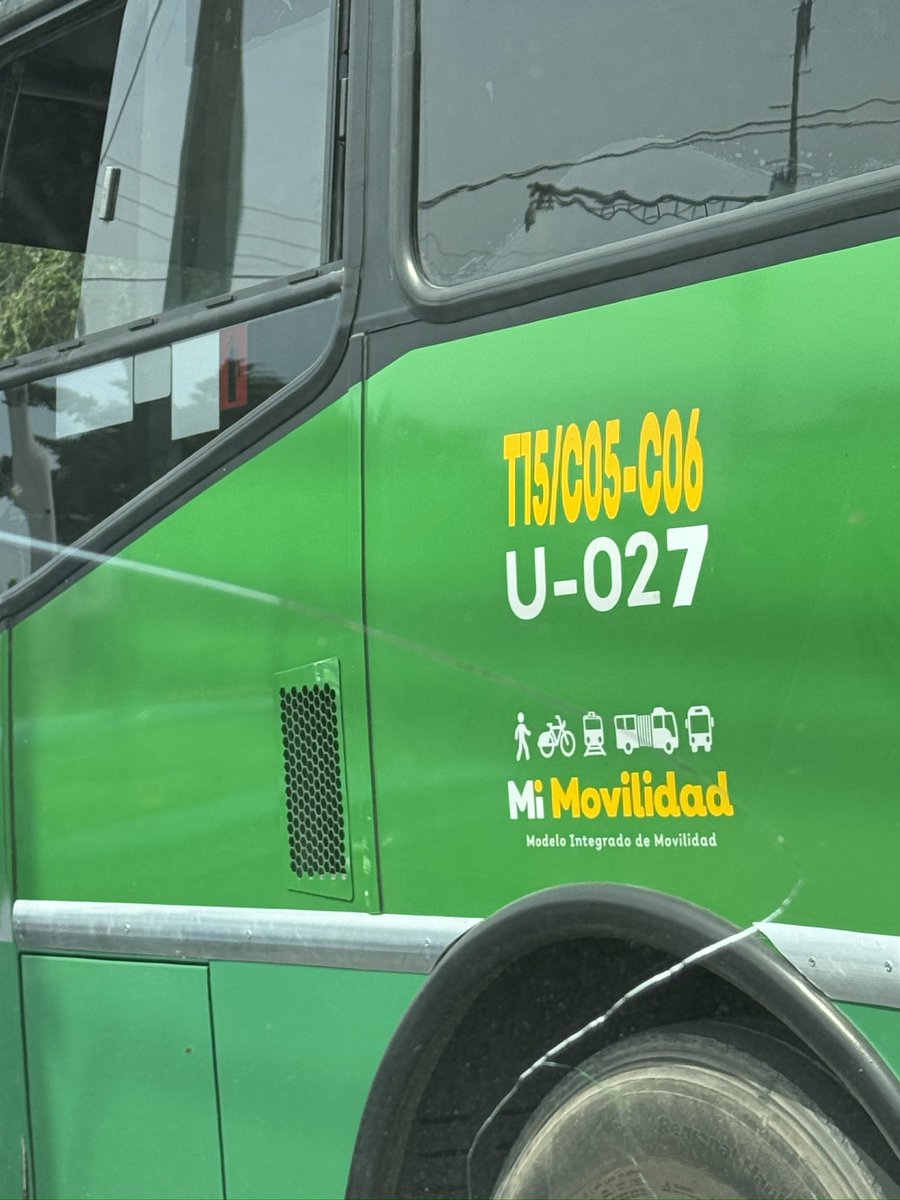 david_45CC's tweet photo. @Trafico_ZMG @JaliscoVial  donde se reportan camioneros que se pasan altos ? https://t.co/F5HGxdAL4h