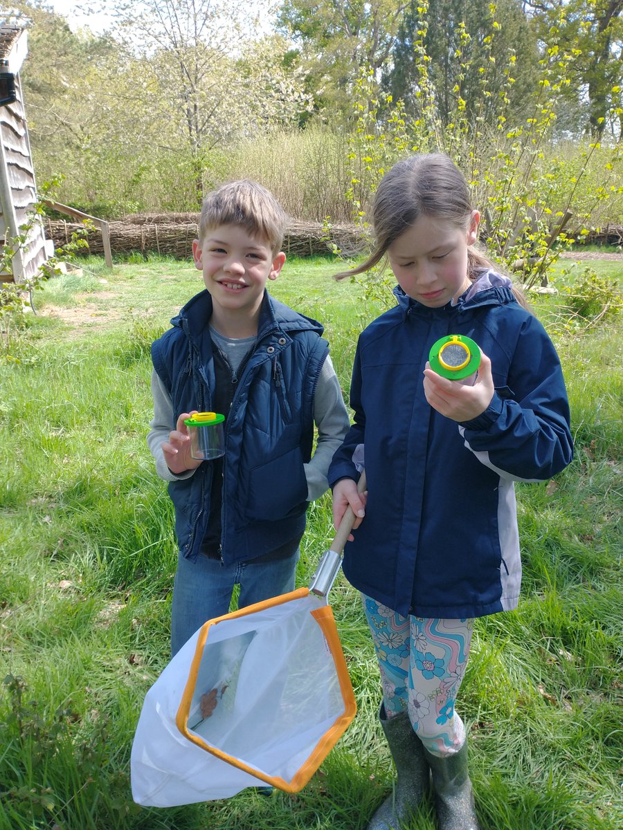 Hill End Centre (@hill_end) on Twitter photo We had such brilliant nature fun at Harcourt Arboretum's Family Day today! There was sunshine, bug hunting, crafts, picnics - and both peacocks and peacock butterflies...🙂 Huge thanks to <a href="/OBGHA/">University of Oxford Botanic Garden and Arboretum</a> for having us 🌳🦋 🐞 We had such brilliant nature fun at Harcourt Arboretum's Family Day today! There was sunshine, bug hunting, crafts, picnics - and both peacocks and peacock butterflies...🙂 Huge thanks to <a href="/OBGHA/">University of Oxford Botanic Garden and Arboretum</a> for having us 🌳🦋 🐞