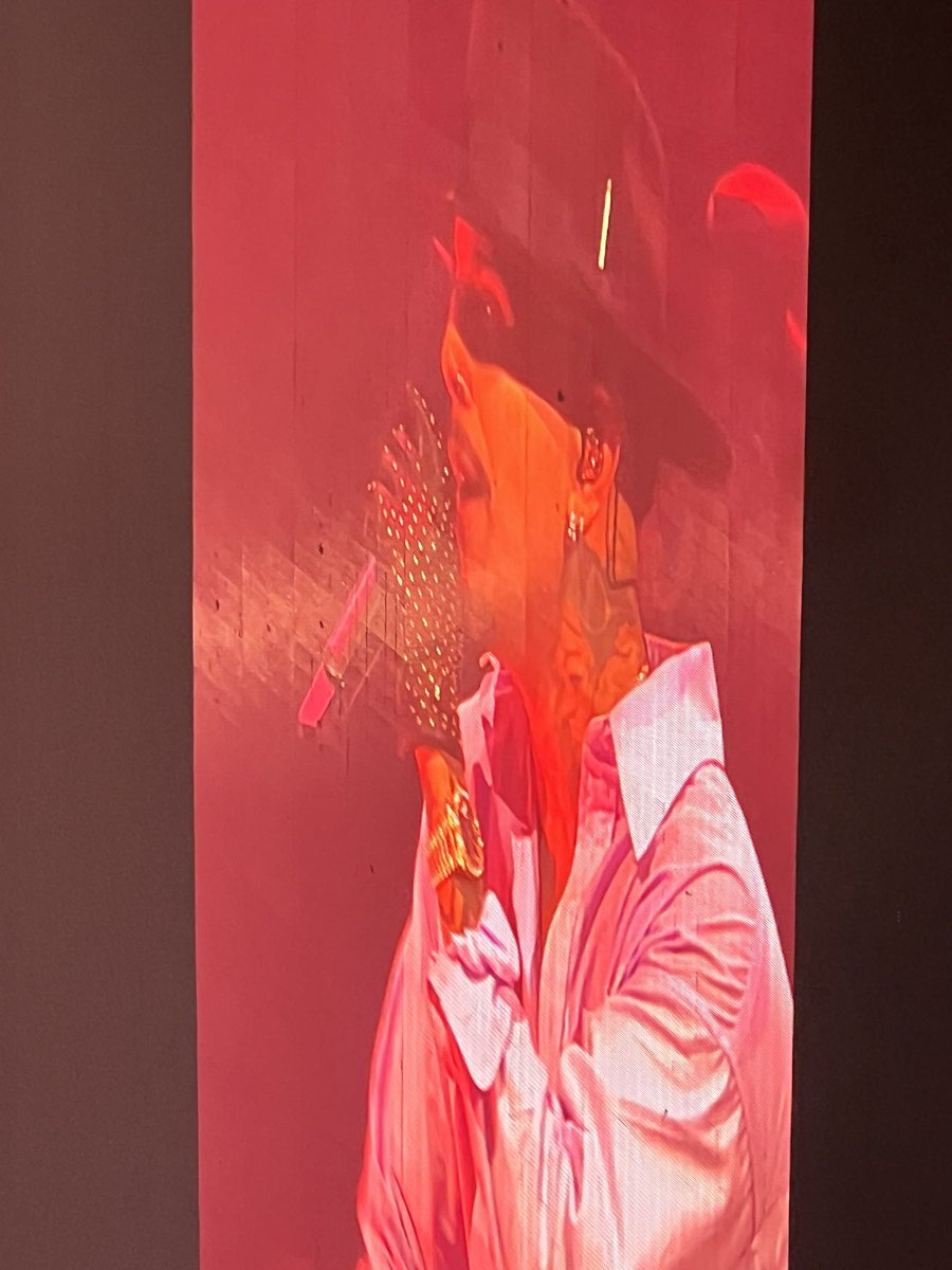 willaneisha2k's tweet photo. Seen my Papi Rauw this weekend for his Cosa Nuestra Tour and ugh when I tell you he’s really a dream ♥️ gracias por todo amor ♥️ https://t.co/N4W9sBAQkx