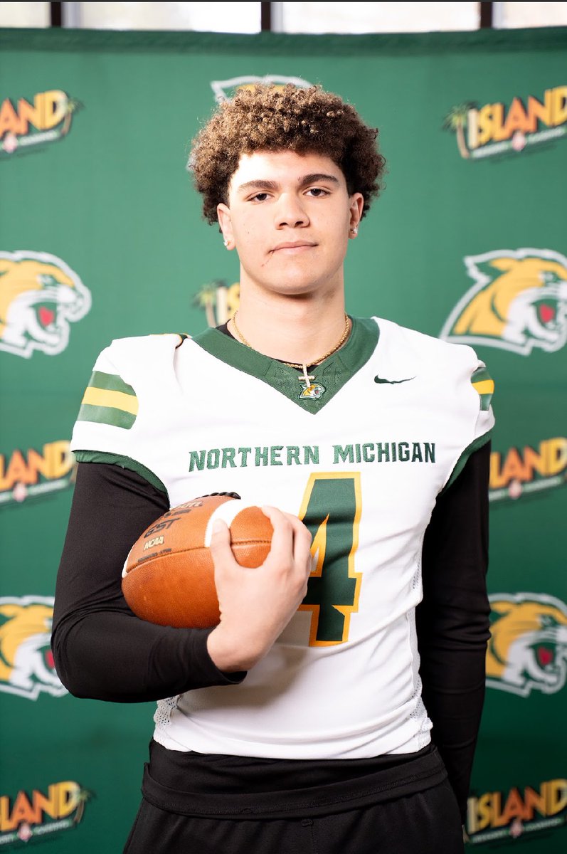 masonn_moore's tweet image. Big thanks to @ezekiel_combs and @NMU_Football for having me at their spring game!
@LTHSfootball @CoachVargas14 @J_vargas_4 @EDGYTIM