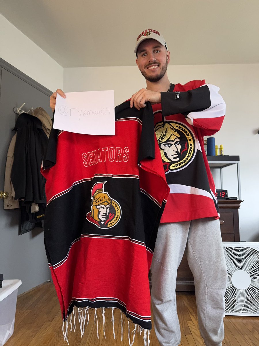 porter_aidan's tweet photo. @BringBackLee Interested in any game! 2 tickets!

GSG https://t.co/sSBxUXcEAL