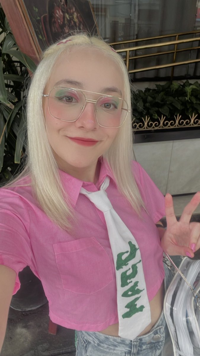 luli✨ tweet media
