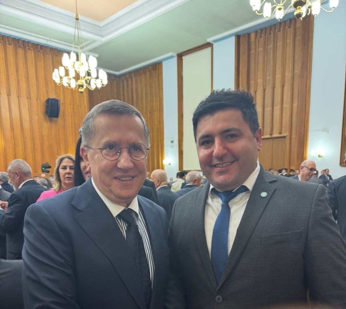 eren_sooylu's tweet photo. Genel başkanımız Sn.Müsavat Dervişoğlu’nun haftalık olağan meclis gurup konuşmasini dinlemek için arkadaşlarımızla T.B.M.M idik..

#sonkalei̇yi̇parti https://t.co/8H5ZHfyWEx