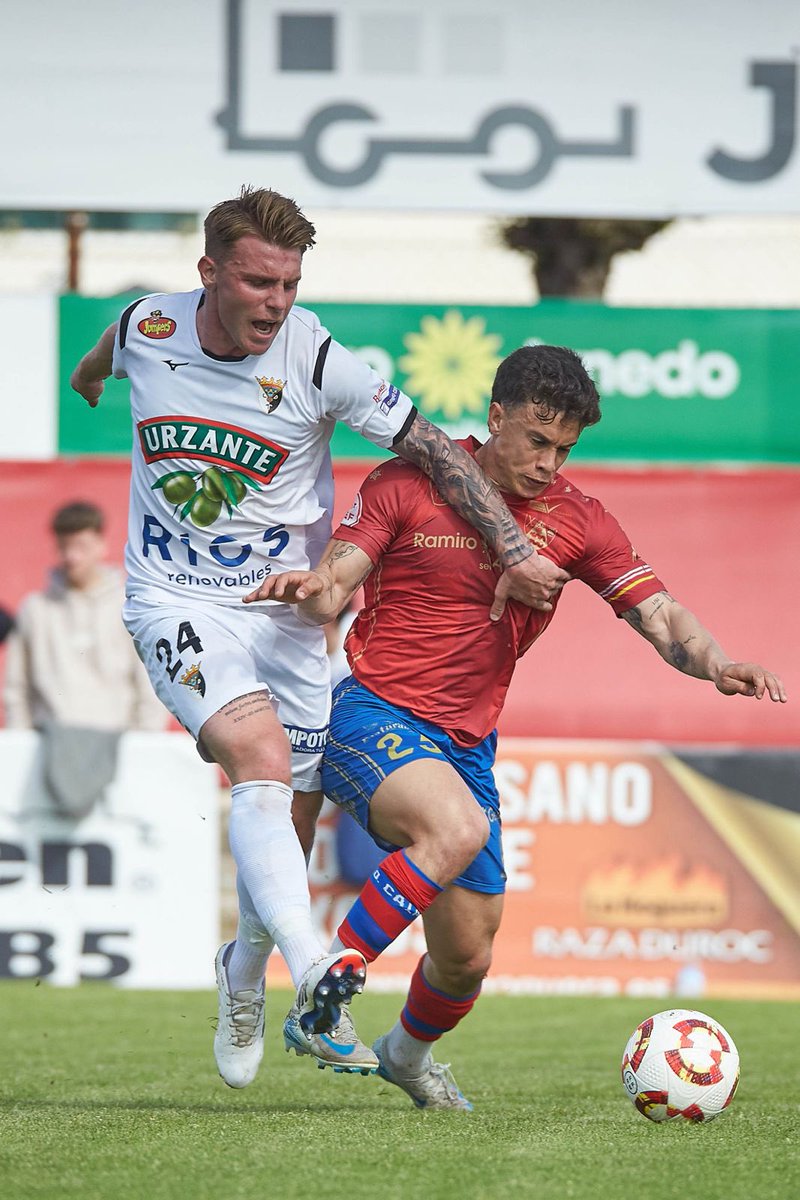cdcalahorra's tweet photo. ¡Que no te vas Junior…!🏃

#ciudadrojilla https://t.co/20UyjMOc2M