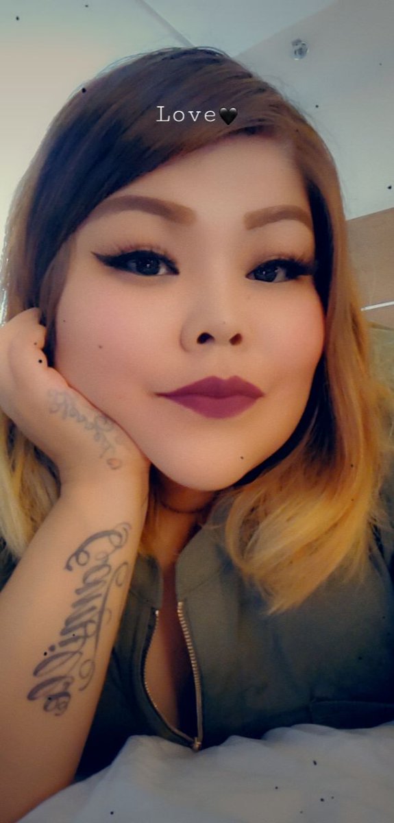 kluhj's tweet photo. #Selfie #SelfLove #NeedToFindMyself #Again 😩 https://t.co/nlS3diMMOi
