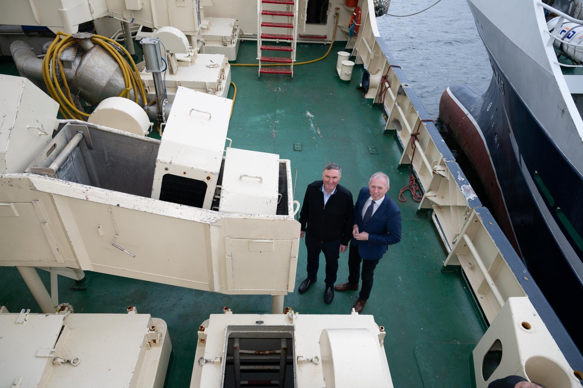 Dept of Agriculture, Food and the Marine (@agriculture_ie) on Twitter photo Minister <a href="/timmydooley/">Timmy Dooley</a> met with members of the Killybegs Marine Cluster and local seafood processors. He welcomed a new participant in the Young Fishers Scheme into the sector. He also took an opportunity to take the helm of the Atlantic Challenge.
👉gov.ie/en/department-… Minister <a href="/timmydooley/">Timmy Dooley</a> met with members of the Killybegs Marine Cluster and local seafood processors. He welcomed a new participant in the Young Fishers Scheme into the sector. He also took an opportunity to take the helm of the Atlantic Challenge.
👉gov.ie/en/department-…